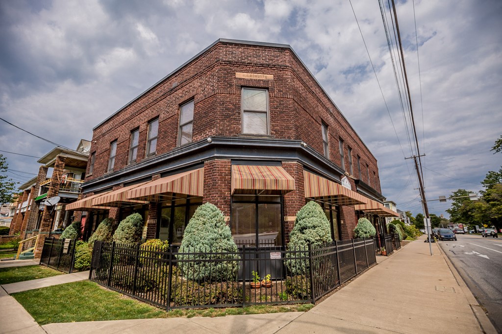 Rosewood Apartments, 1002 East Lake Road, Erie, PA RentCafe